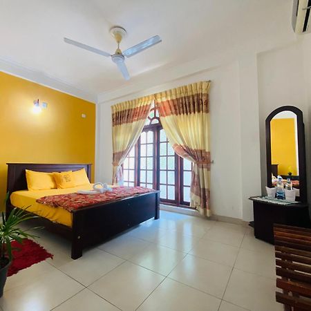 New Nethmi Villa Kandy Bagian luar foto