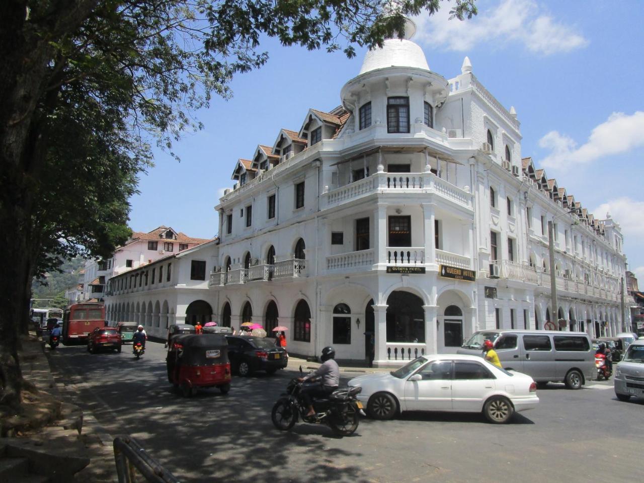 New Nethmi Villa Kandy Bagian luar foto